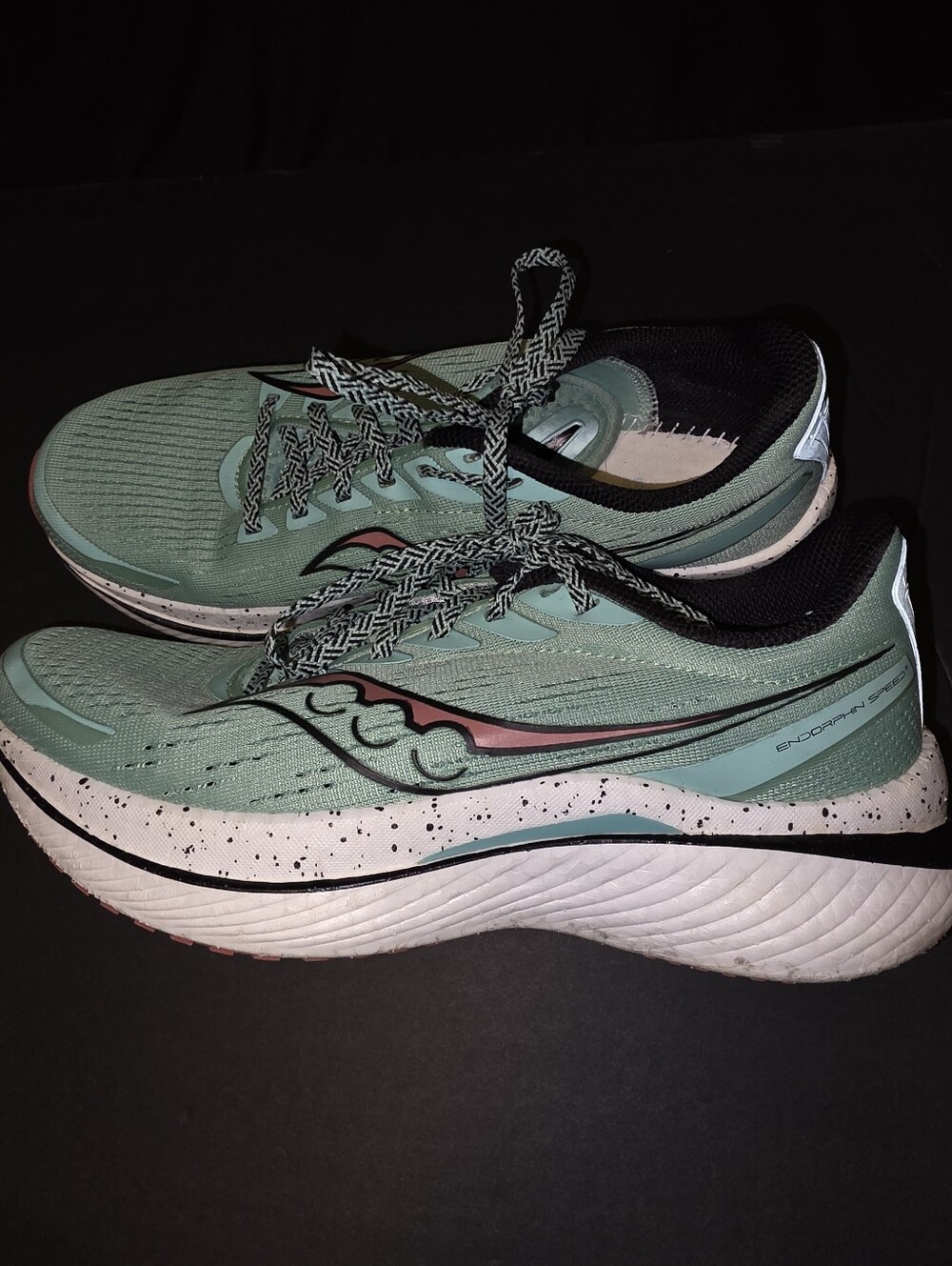 Saucony Women's Running Shoes Sz 9 Mint Green - Picture 7 of 9